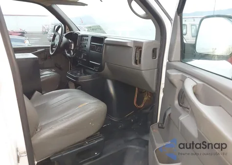 2005 GMC Savana Standard из США, поврежденный, VIN 1GTGG25V251231784